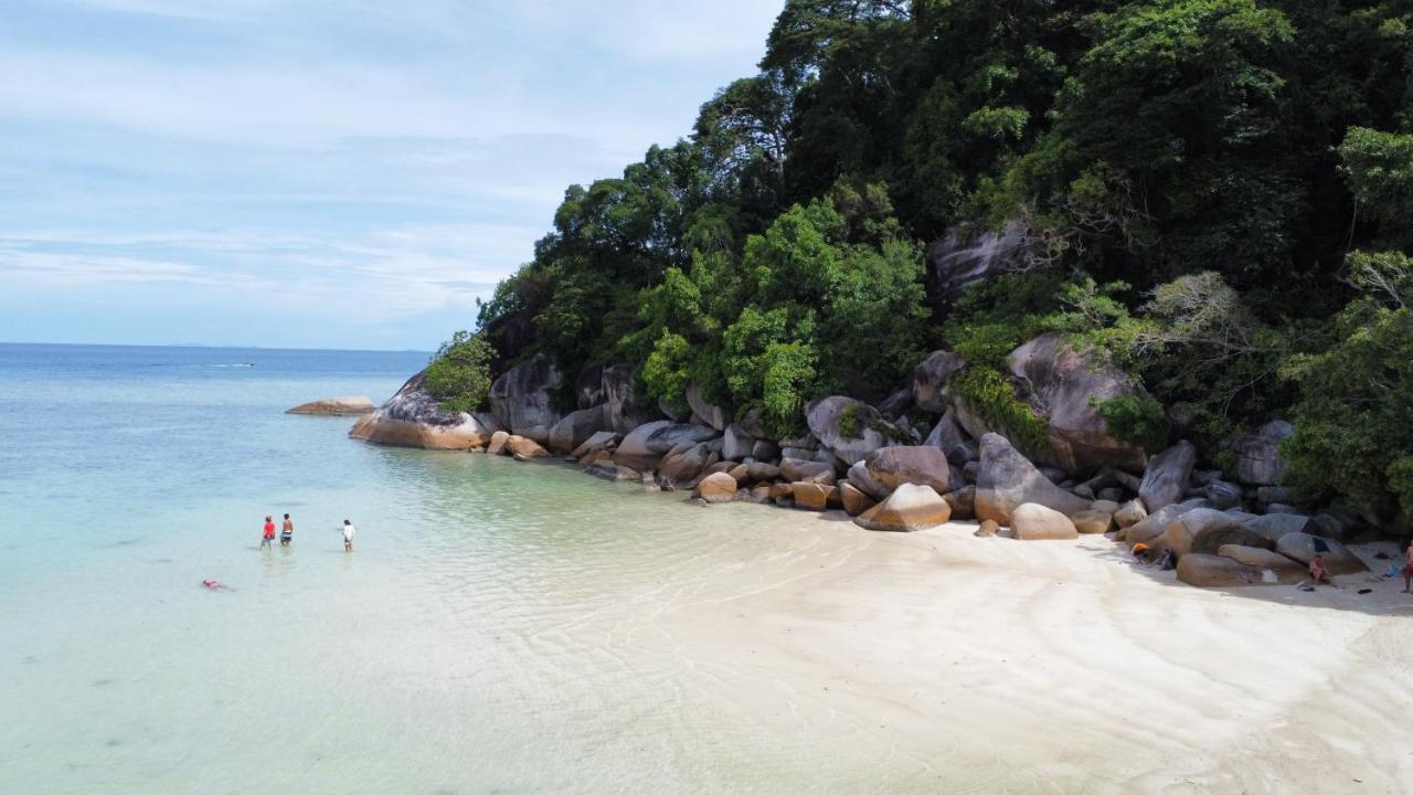 Empire Hotels & Resorts Kampong Pasir Hantu Bagian luar foto